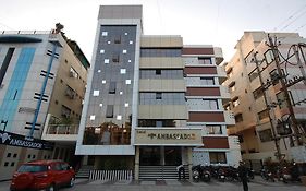 Hotel Ambassador Indore 2*